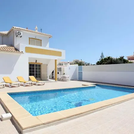 Da Duarte - Walkable To Shops Bars Albufeira