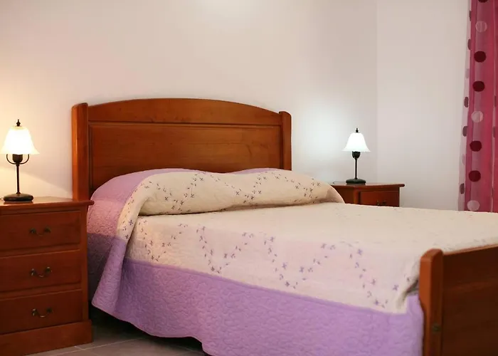 Da Duarte - Walkable To Shops Bars Ferienhaus