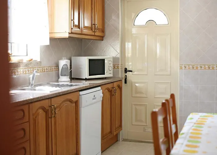 Da Duarte - Walkable To Shops Bars Ferienhaus